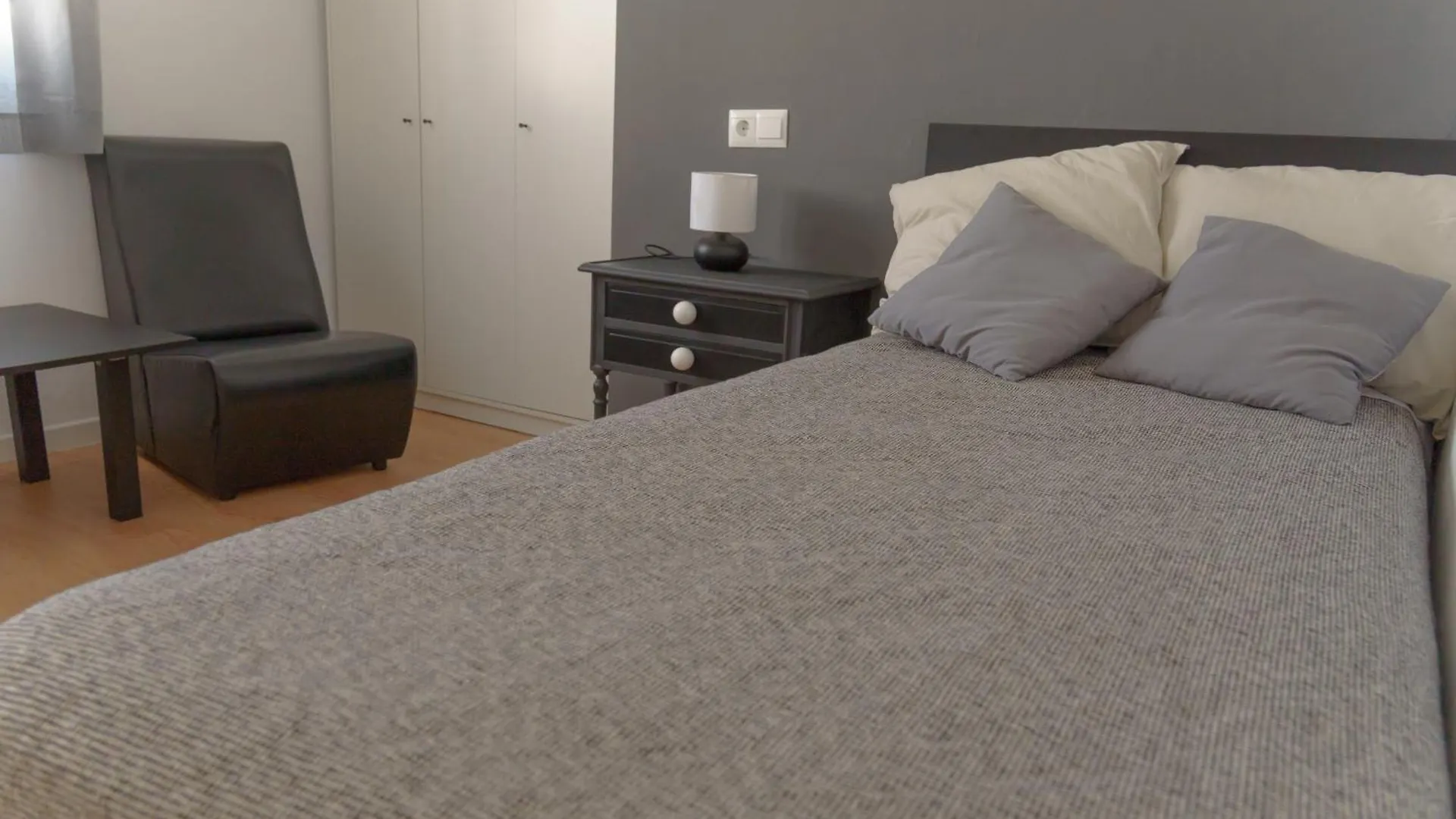Homestay Tu Hogar Desayuno, Parking Y Piscina Incluidos Apartment Ronda