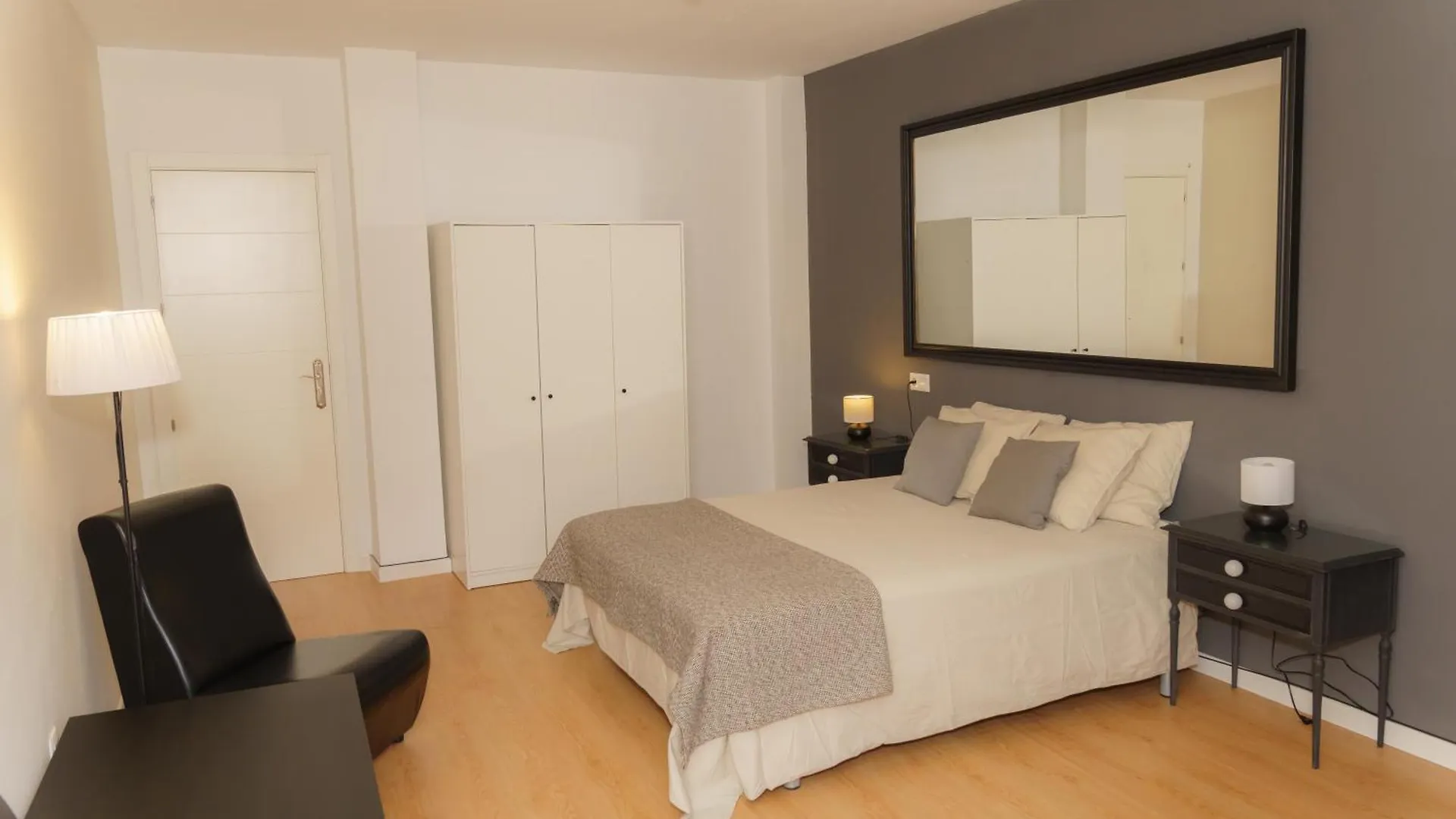 Homestay Tu Hogar Desayuno, Parking Y Piscina Incluidos Apartment Ronda